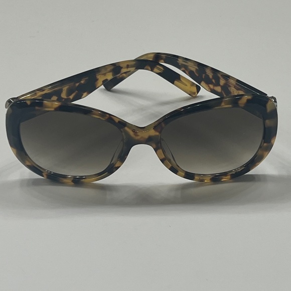 Marc Jacobs Marc 111/S Sunglasses in a Havana-Tortoiseshell Frame Color - Picture 2 of 11